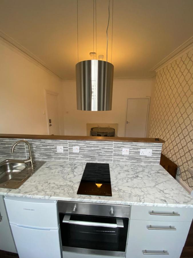 The Walnut Suite Lovely One Bedroom Flat In Stoke. Plymouth Eksteriør bilde