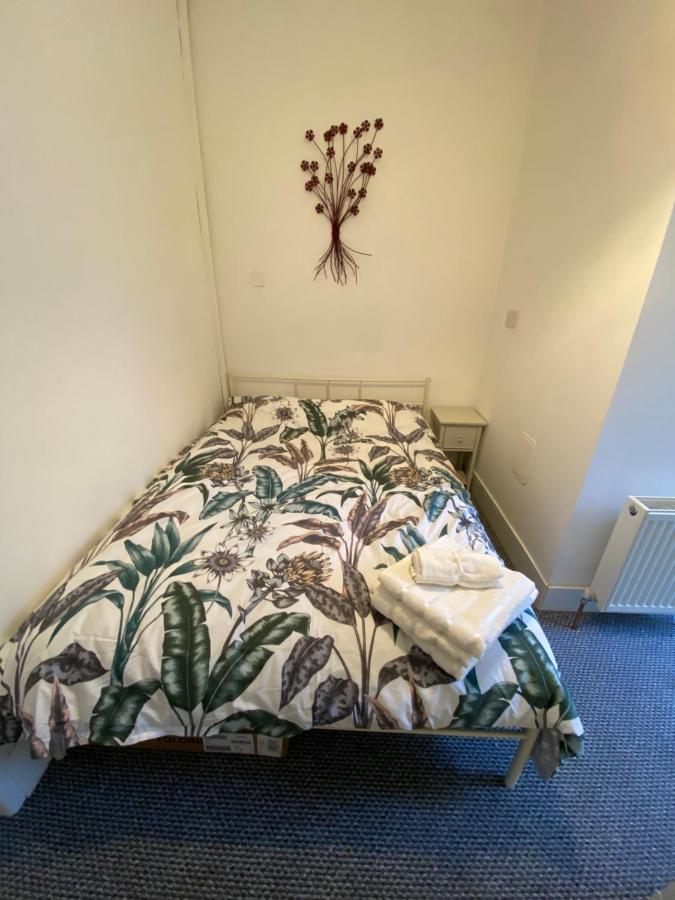 The Walnut Suite Lovely One Bedroom Flat In Stoke. Plymouth Eksteriør bilde